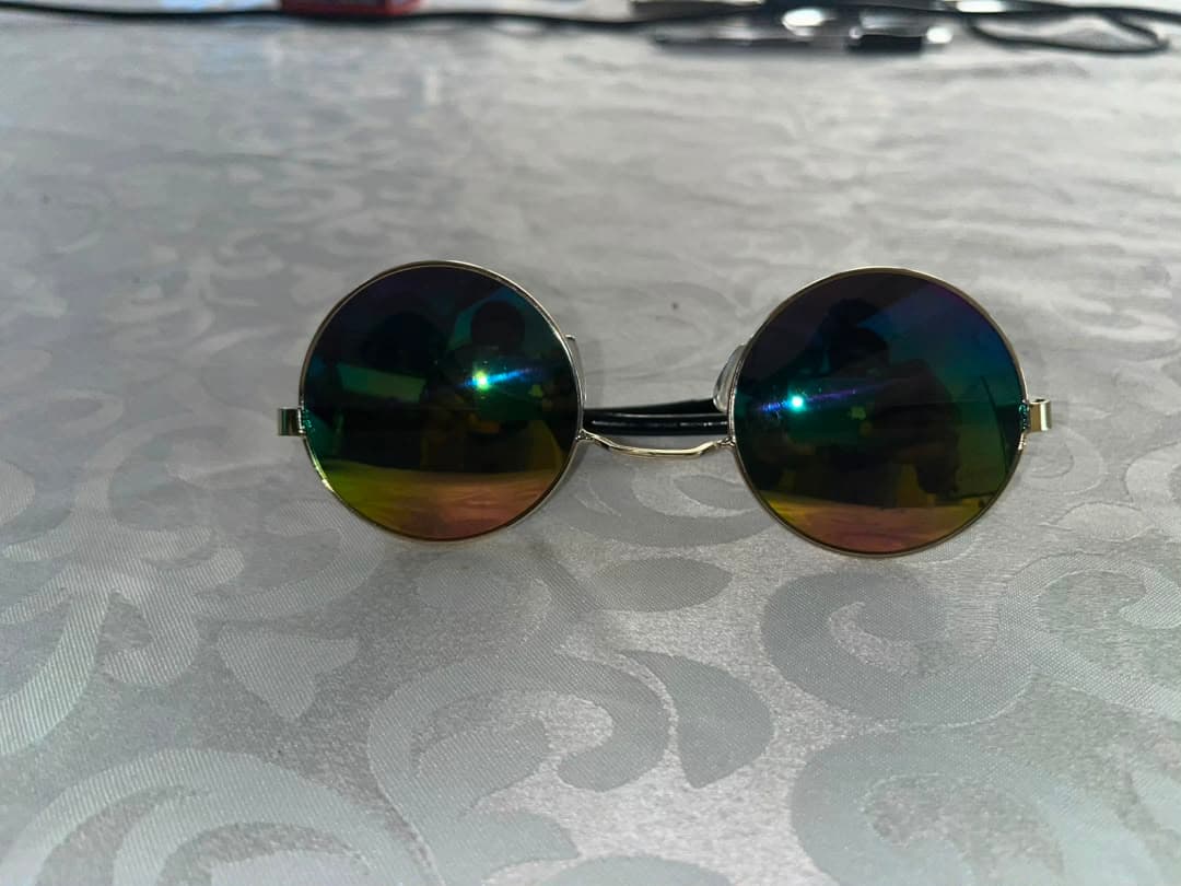 Retro/Vintage round sunglasses